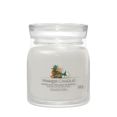 Svíčka Yankee Candle - WOODLAND WEEKEND MEMORIES, střední